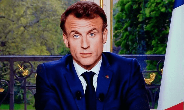 You are currently viewing Emmanuel Macron, un discours surréaliste